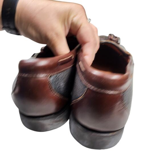 Allen Edmonds Two-Tone Brown and Black Tassel Kiltie Loafers Vintage Allen Edmonds Nashua Brown Black Moc Toe Kiltie  main image 2